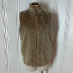 Option Elle by Tonia Debellis Faux Fur Vest – Soft Taupe Neutral | Like New
